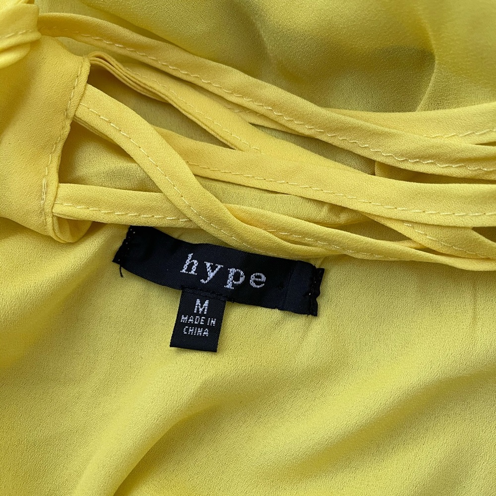 Yellow Ruffled Blouse 💛🌻 - Picture 4 of 4